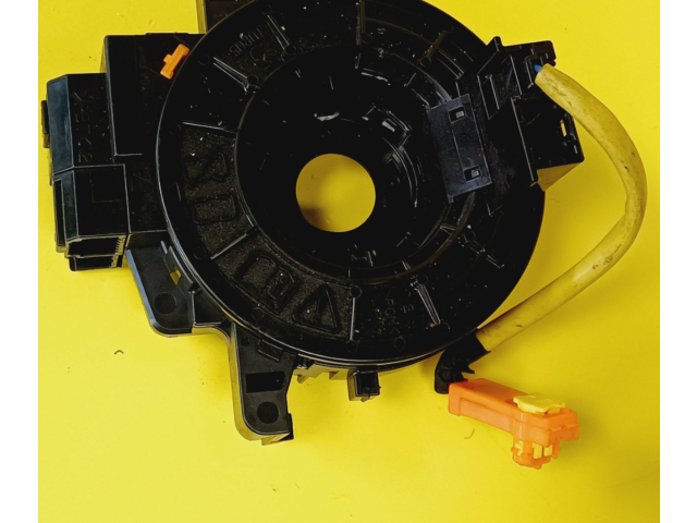 Подрулевой шлейф SRS    Citroen C1