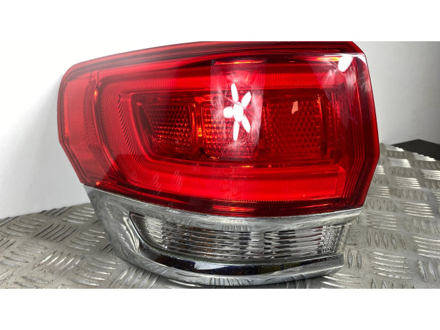 Задний фонарь левый сзади P68110001AE    Jeep Grand Cherokee   2010-2021 года
