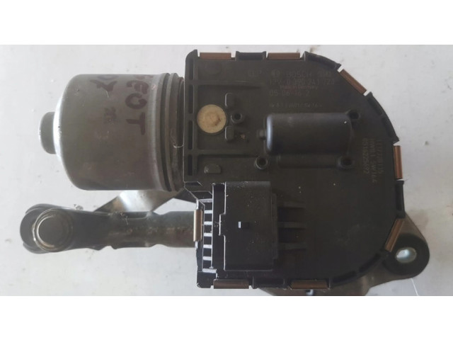 Двигатель стеклоочистителей