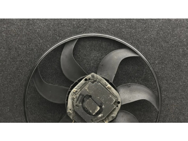 Вентилятор радиатора 3136613298, PA66GF15M25 BMW 5 E60 E61 3.0