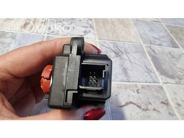 Двигатель задвижки потока воздуха