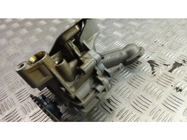 Масляный насос 7572477 BMW 7 F01 F02 F03 F04 4.4