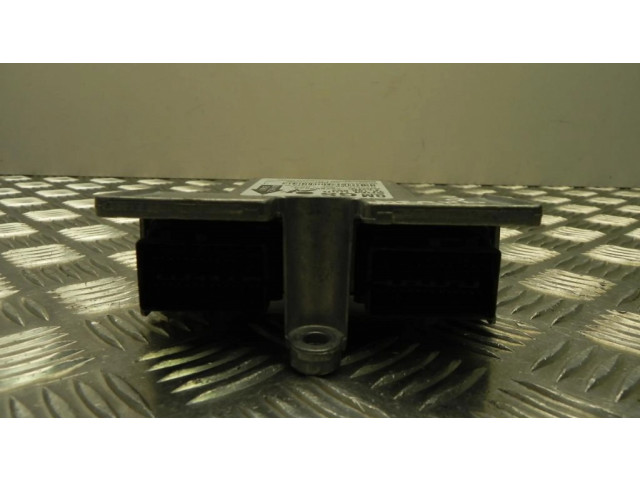 Блок подушек безопасности 13188854 Vauxhall Astra H