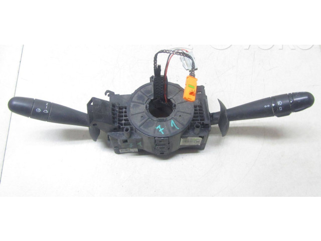 Ручка стеклоочистителей 8200070265   Renault Trafic II (X83)