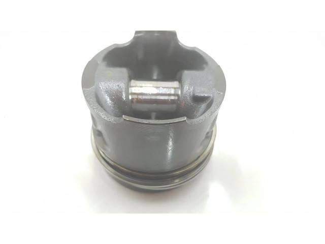 Поршень с шатуном 120A14373R Dacia Sandero для дизельного двигателя