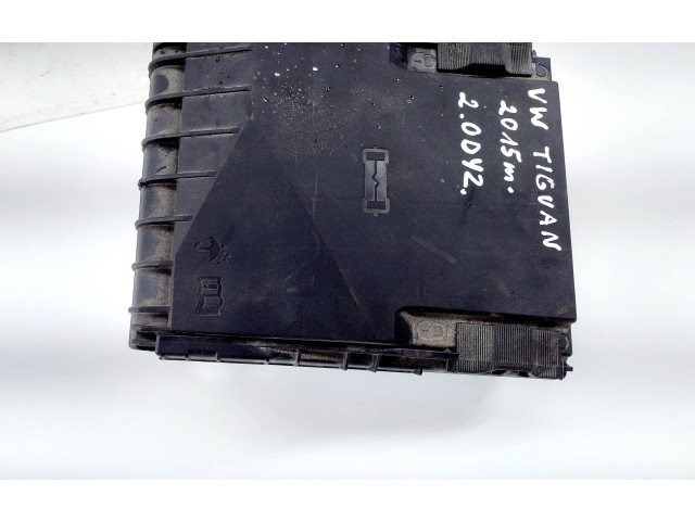   Pojistková skříňka 1K0937540C, 3C0937629D   Volkswagen Tiguan 2015