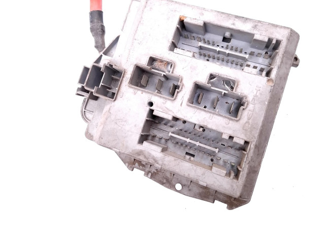 Блок предохранителей 46809993, 46520422 Fiat Albea