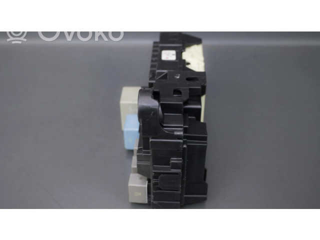 Блок предохранителей  85980B1010   Daihatsu Terios    