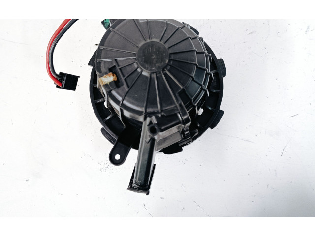 Вентилятор печки X6552 Audi Q5 SQ5