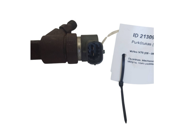 Форсунка 0445110251    Volvo V70  D5244T 