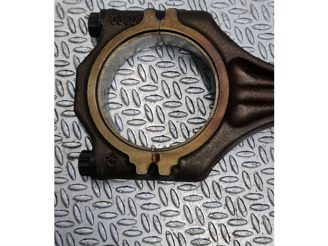  Поршень с шатуном    Audi A3 S3 8P  