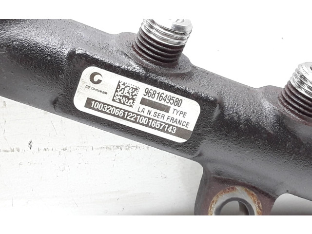 Топливная рампа 9658227880, 9681649580   Volvo V70  