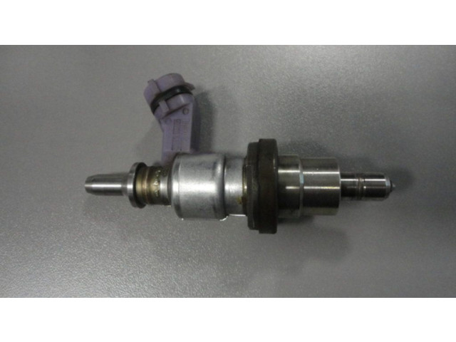 Vstřikovač 2371026012 Toyota Corolla E160 E170 pro naftový motor 2.0