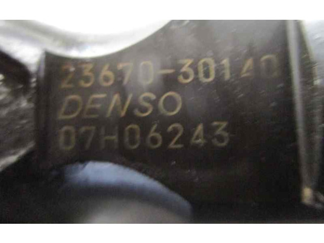 Vstřikovač 2367030140, 07H06243 Toyota Land Cruiser (J100) 1KD