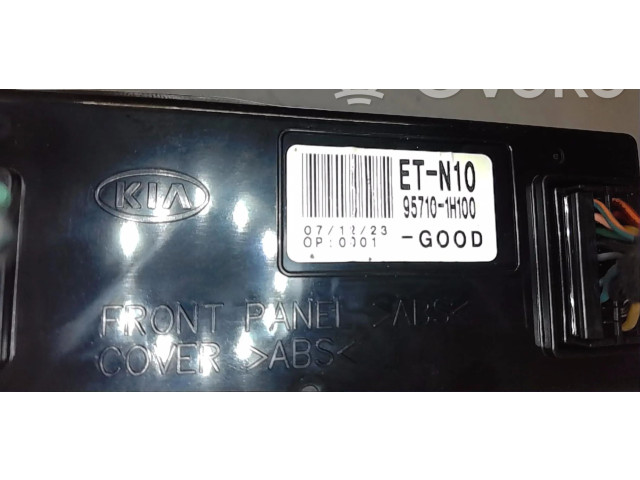 Дисплей    967101H100   KIA Ceed