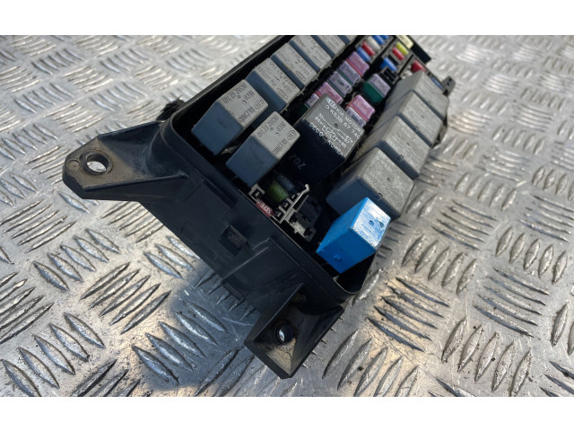 Блок предохранителей 911603E030, 10040510065 KIA Sorento