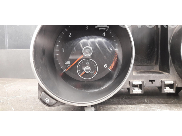 Панель приборов a2c53219792 Volkswagen Golf VI