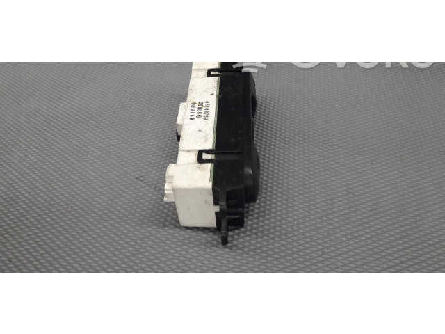 Дисплей    mr189269   Mitsubishi Colt