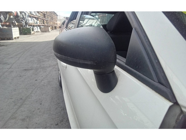 Зеркало электрическое Audi A1 2010 - 2018 года