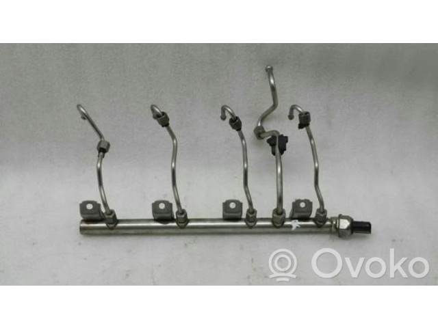 Vstřikovací lišta 7547599 BMW 5 GT F07 pro benzínový motor 4.4 N63B44