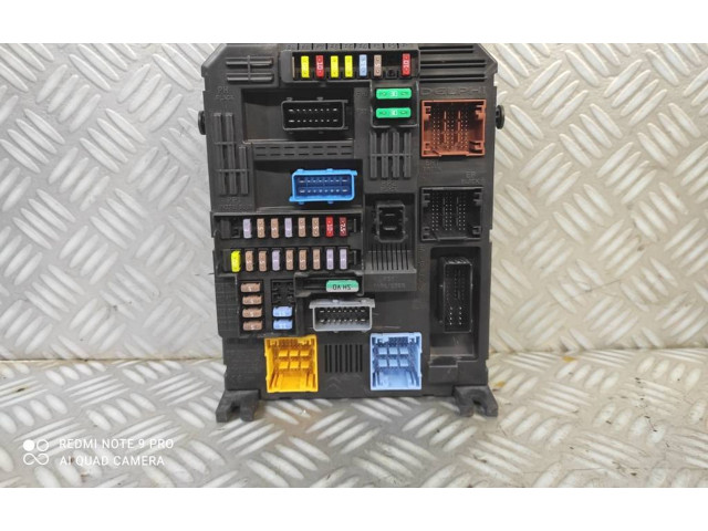 Блок предохранителей 9830707680, 28641125 Citroen Berlingo