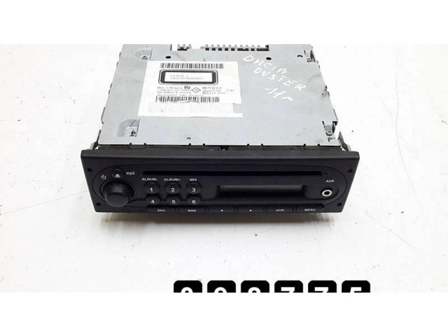 Радио/ проигрыватель CD/DVD / навигация