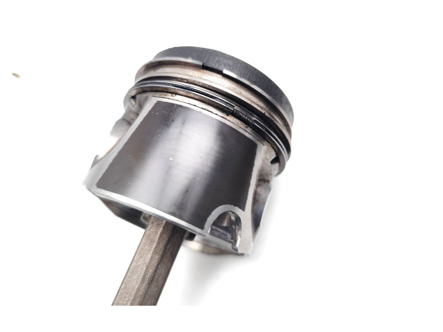 Píst AVB Audi A4 S4 B6 8E 8H