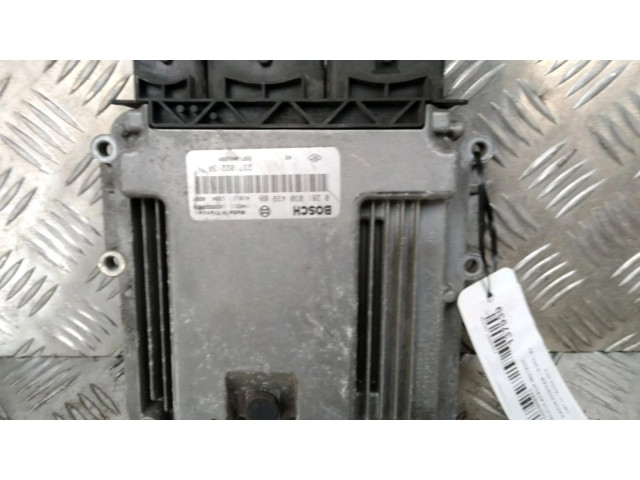 Блок управления двигателя 237104128R Dacia Dokker