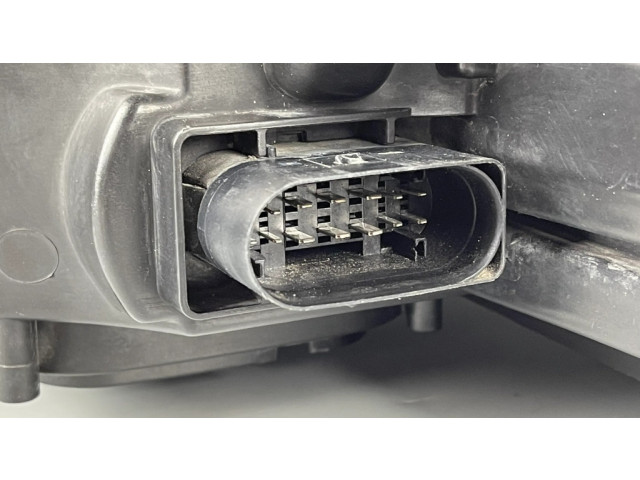 Передняя фара