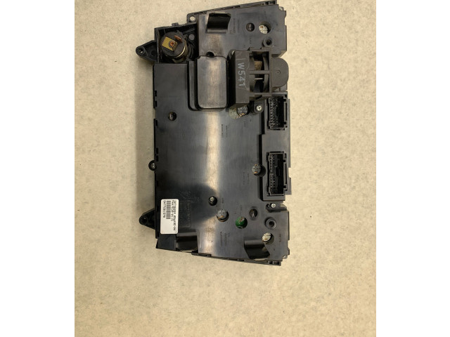 Блок управления климат-контролем 30746022, 05W49E04 Volvo S60