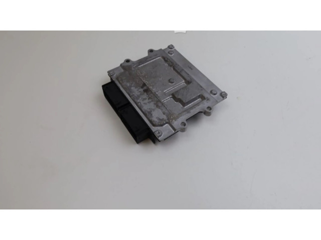 Блок управления впрыском 32242005, 32242005   Volvo V60