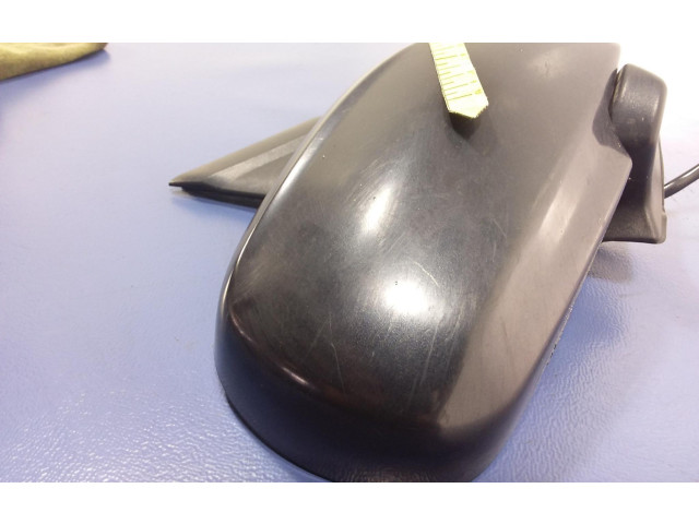 Зеркало электрическое Mazda MPV II LW 1999 - 2007 года