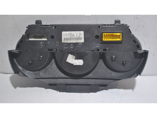 Панель приборов 1490107080   Citroen C8       