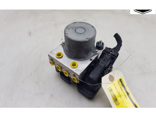 Блок АБС 104474500B Tesla Model 3 2017 - года