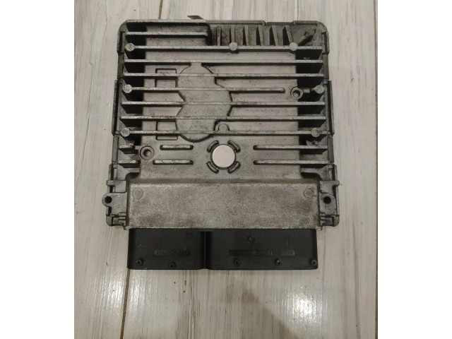 Блок управления двигателем Блок управления 03L906023KM   Audi A1