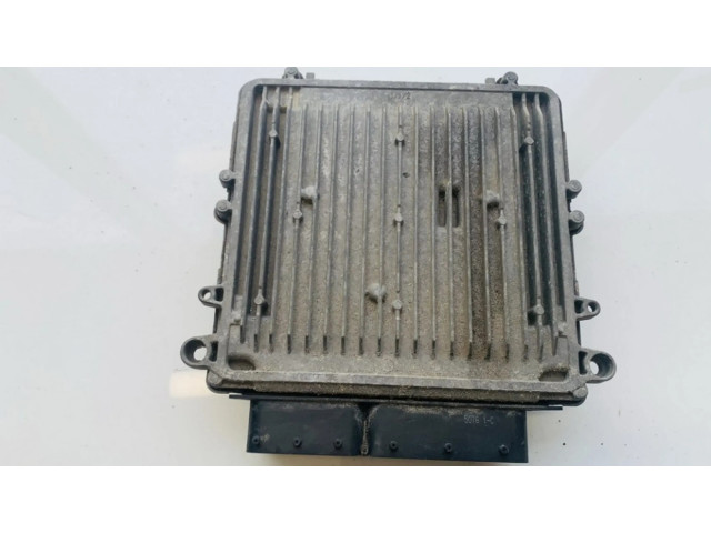 Блок управления двигателя a6421503679   Mercedes-Benz R W251
