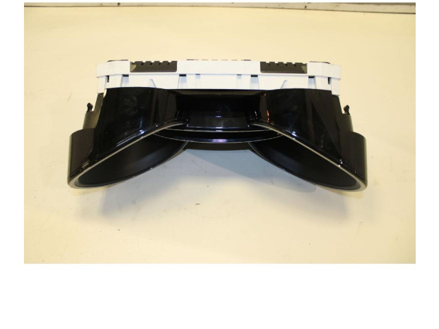 Панель приборов    Renault Clio IV       