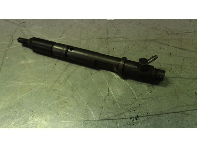 Форсунка 059130201D    Audi A6 S6 C5 4B  AKE 