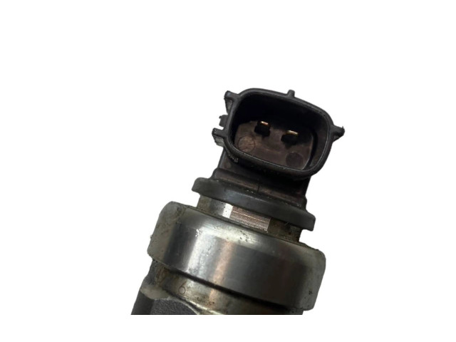 Vstřikovač 2367030400 Toyota Land Cruiser (J150)