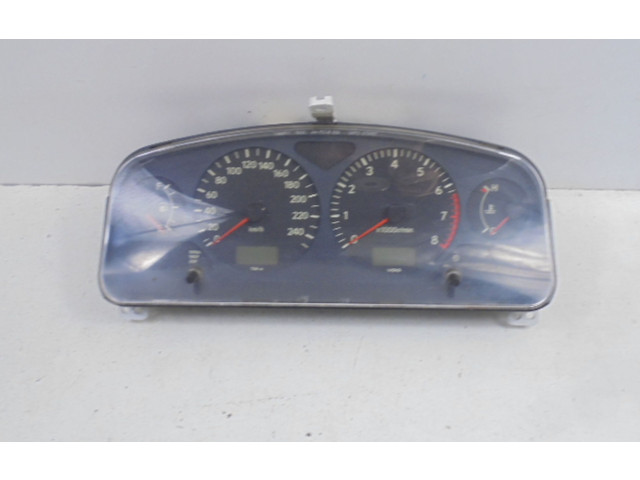 Přístrojová deska Toyota Avensis T220 1999 83800-05230, 83800-05230