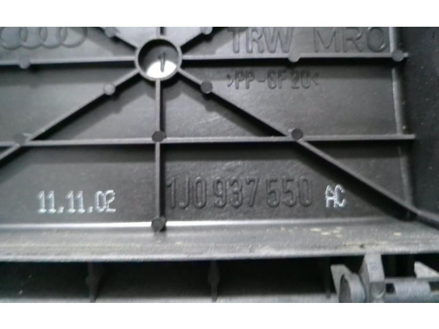 Блок предохранителей 1J0937550   Audi A3 S3 8L    