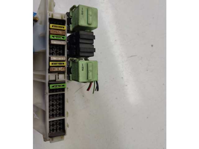 Pojistková skříňka 8371884 BMW 5 E39 2001