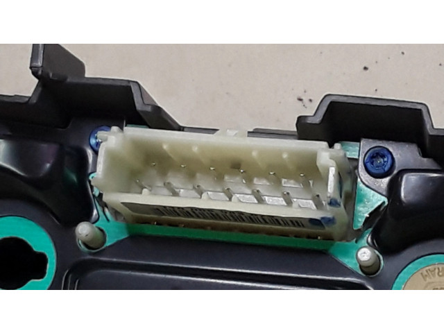 Přístrojová deska Opel Corsa C 2005 13173350WD