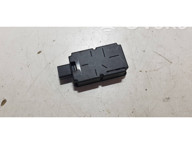 Поршень Блок управления центрального замка S180036007, 31252988 Volvo XC70