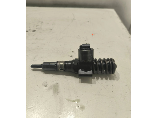 Форсунка 0124720404    Audi A3 S3 8P   