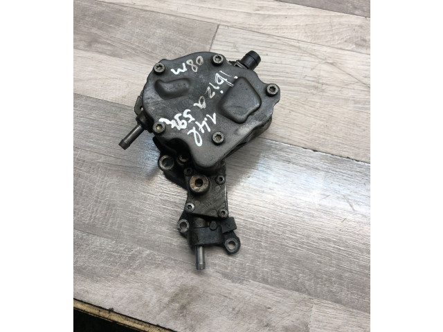 Vstřikovací čerpadlo 038145209N   Seat Ibiza IV (6J,6P)     