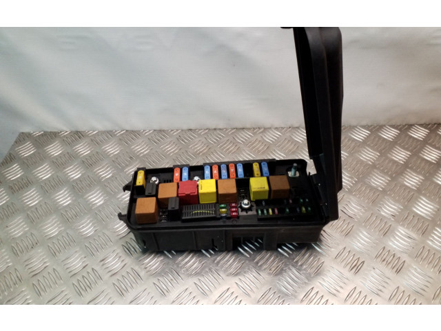 Блок предохранителей 12805845, 519109003   Saab 9-3 Ver2    