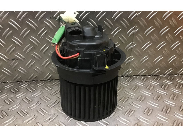 Вентилятор печки       Dacia Sandero