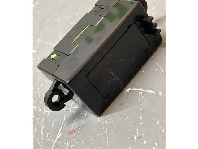 Дисплей 945003E160 KIA Sorento