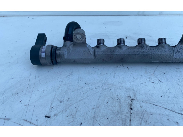 Vstřikovací lišta 03L089C   Volkswagen Tiguan     